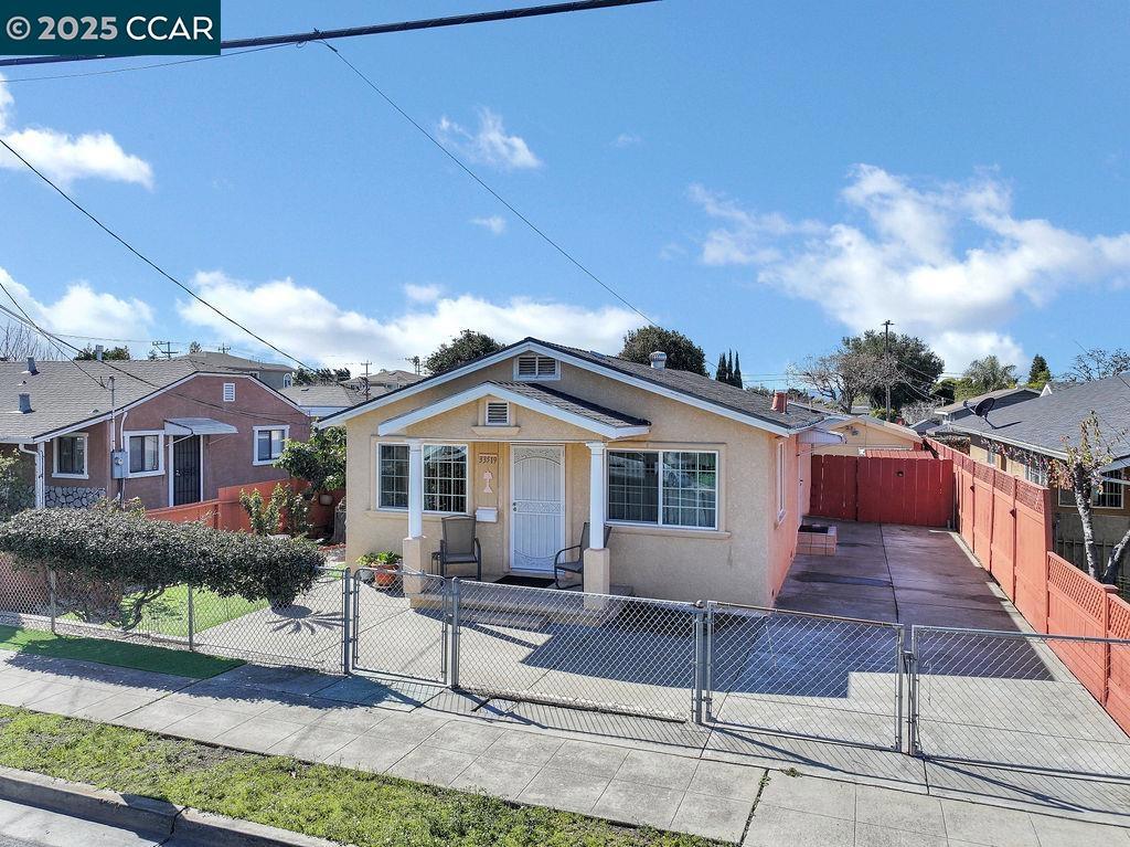 33519 4Th St | Similar Property Thumbnail 2