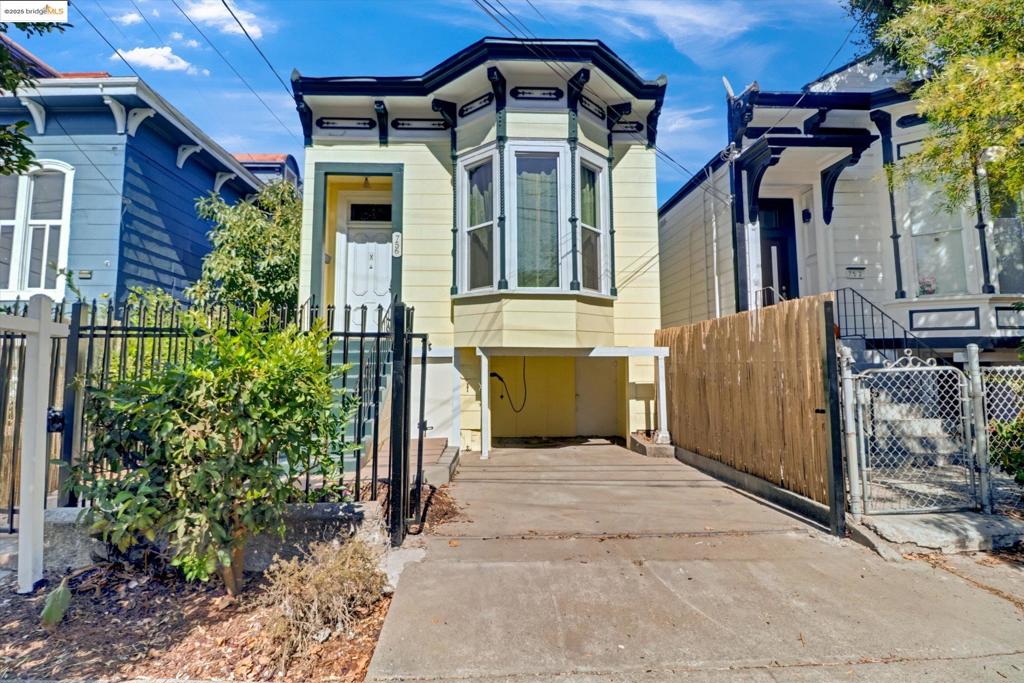 756 29Th St | Similar Property Thumbnail