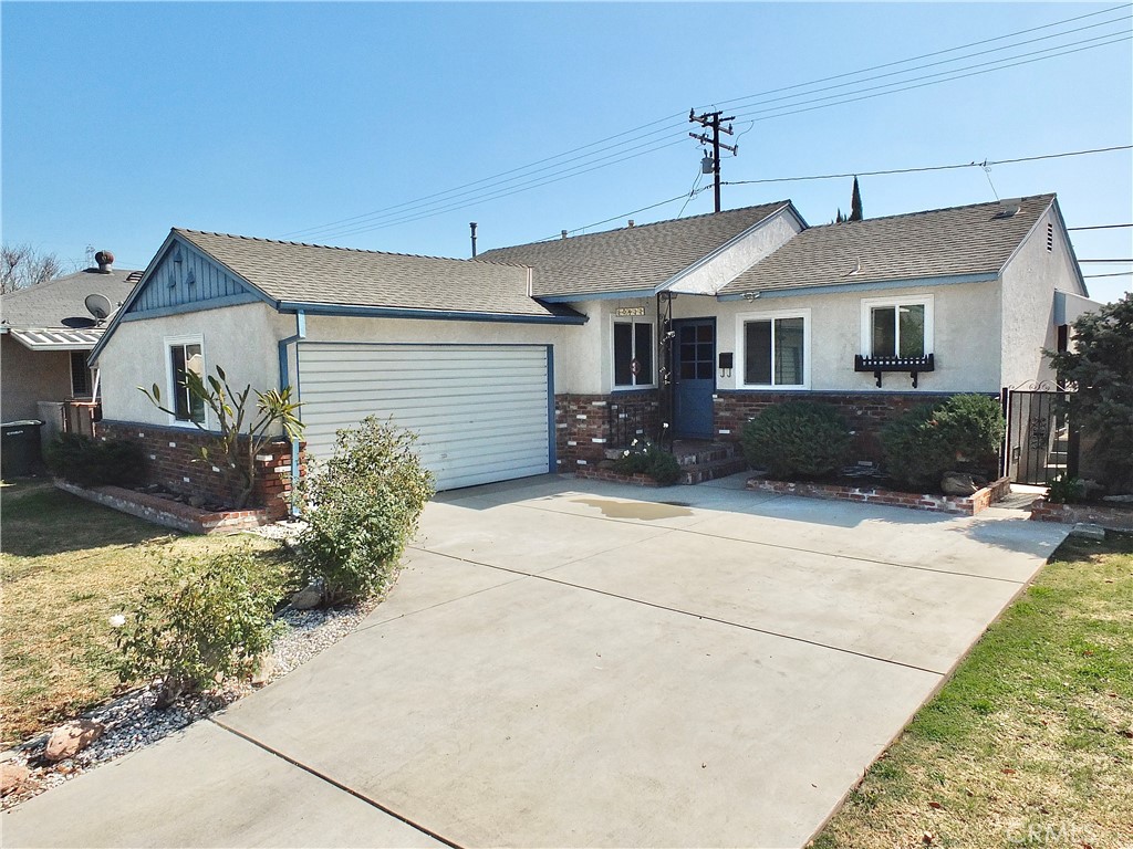 10432 Nava Street | Similar Property Thumbnail 5