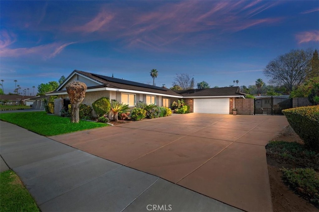 5250 Chapala Drive | Similar Property Thumbnail