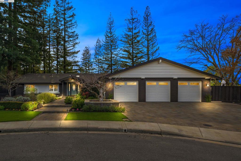 84 Alta Loma Court | Similar Property Thumbnail