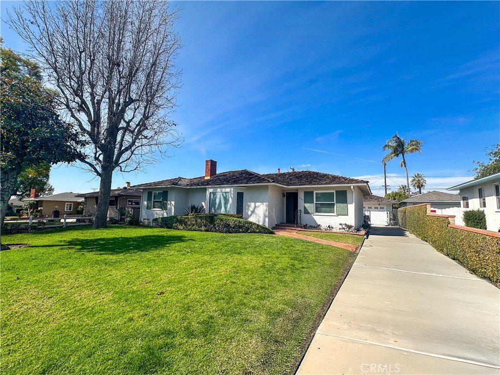 5427 Mesagrove Avenue | Similar Property Thumbnail