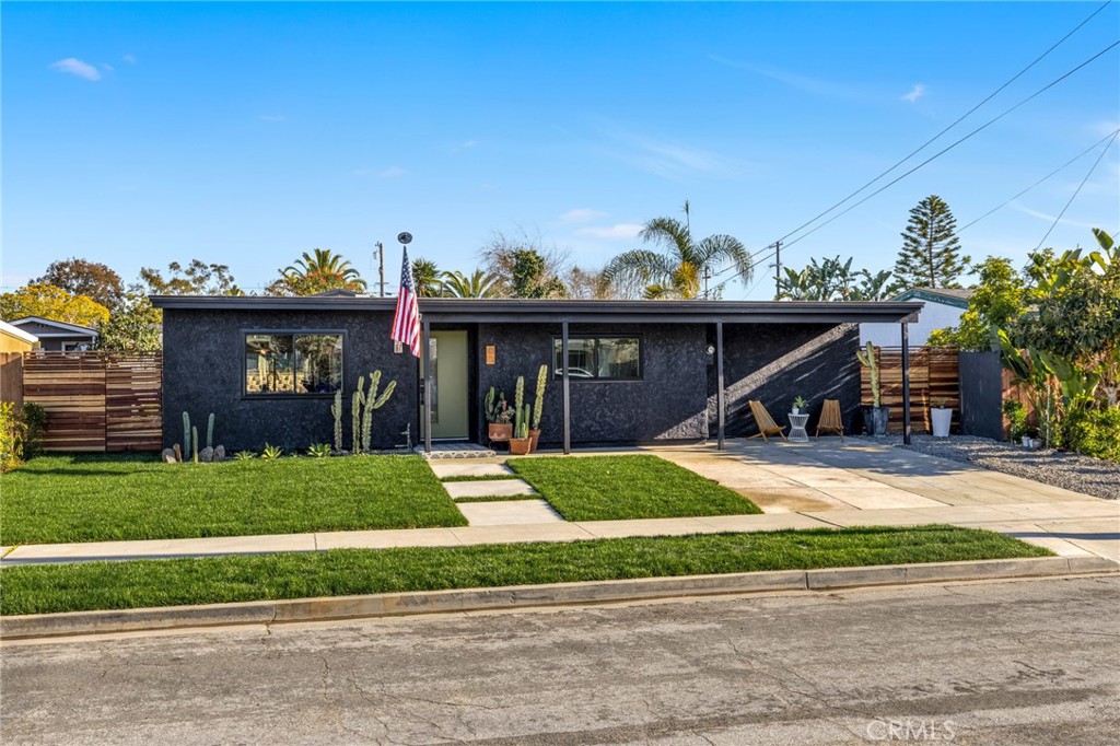 1013 Santa Anita Street | Similar Property Thumbnail