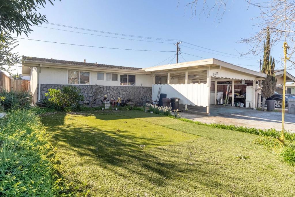 3332 Pepper Tree Lane | Similar Property Thumbnail