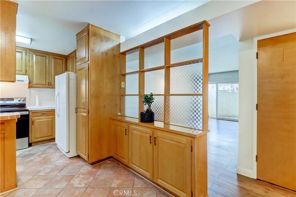 675 S Indian Hill Boulevard, #C | Similar Property Thumbnail