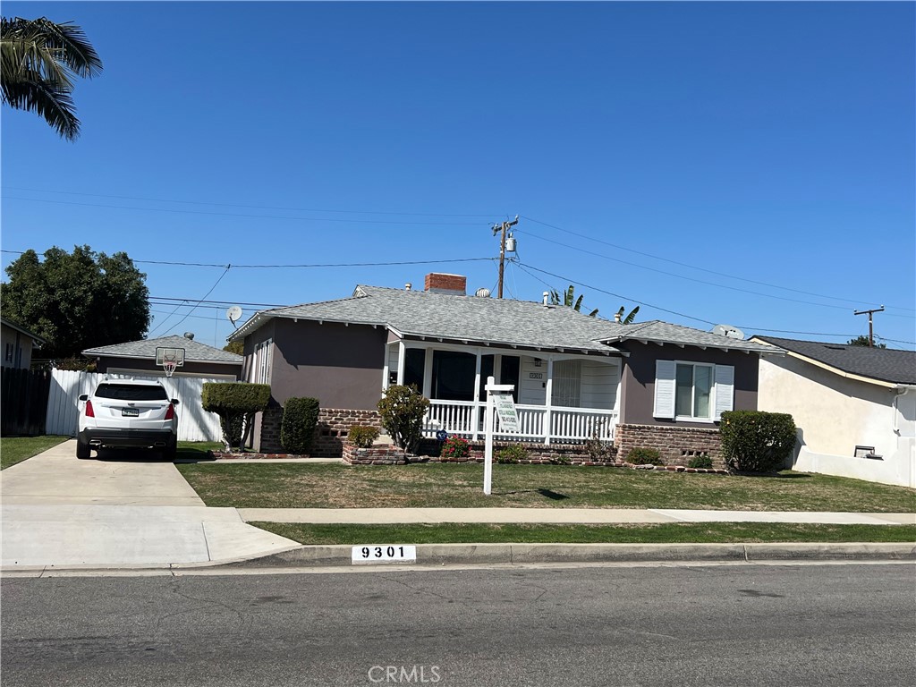 9301 Laurel Avenue | Similar Property Thumbnail