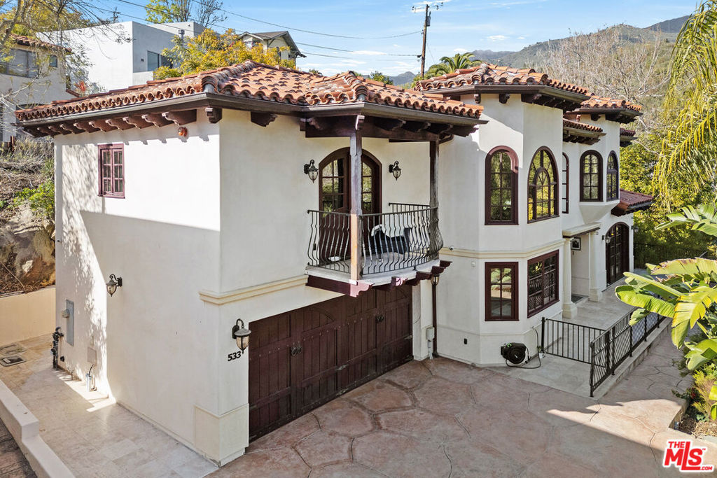 533 Conejo Road | Similar Property Thumbnail 6