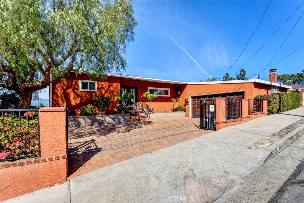 915 W Newmark Avenue | Similar Property Thumbnail