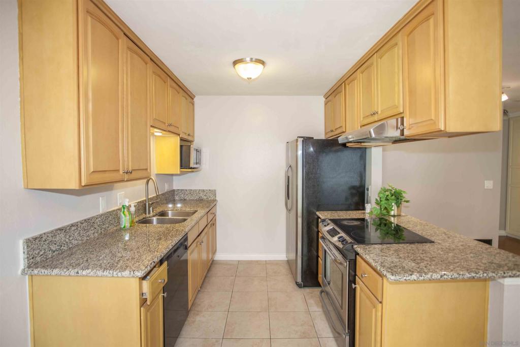 9528 Carroll Canyon Rd , #223 | Similar Property Thumbnail