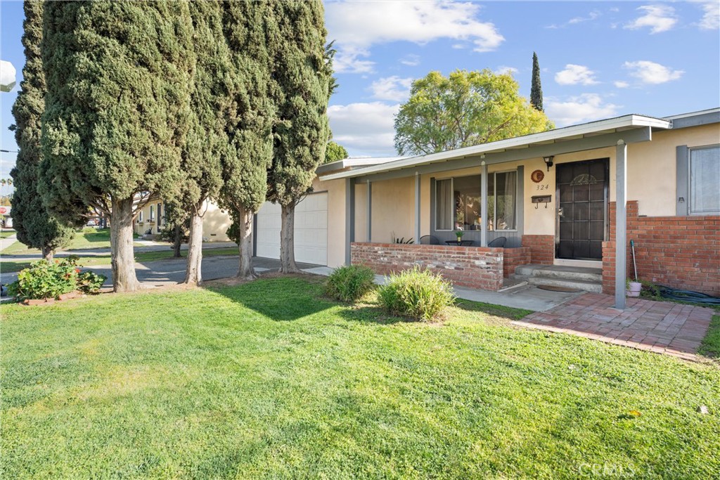 324 W Monterey Road | Similar Property Thumbnail