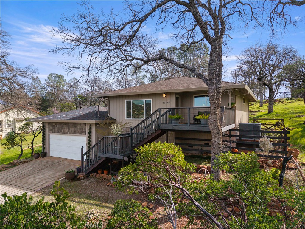 17444 Meadow View Drive | Similar Property Thumbnail