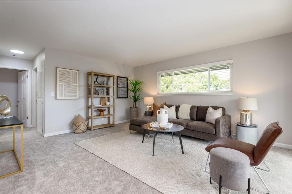 561 Valley Forge Way, #4 | Similar Property Thumbnail 1