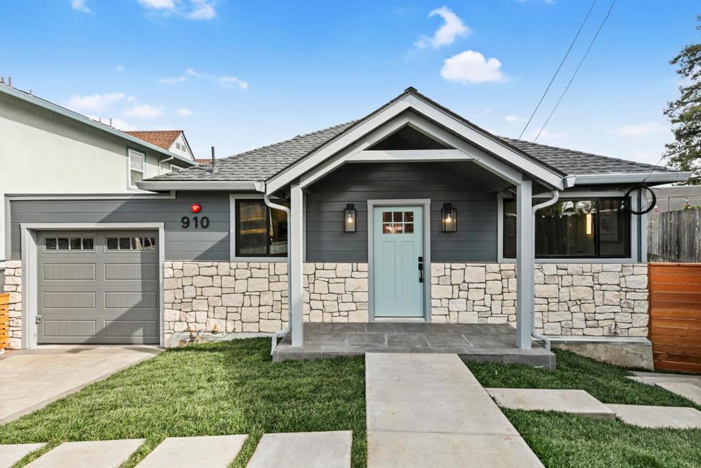 910 Chula Vista Avenue | Similar Property Thumbnail