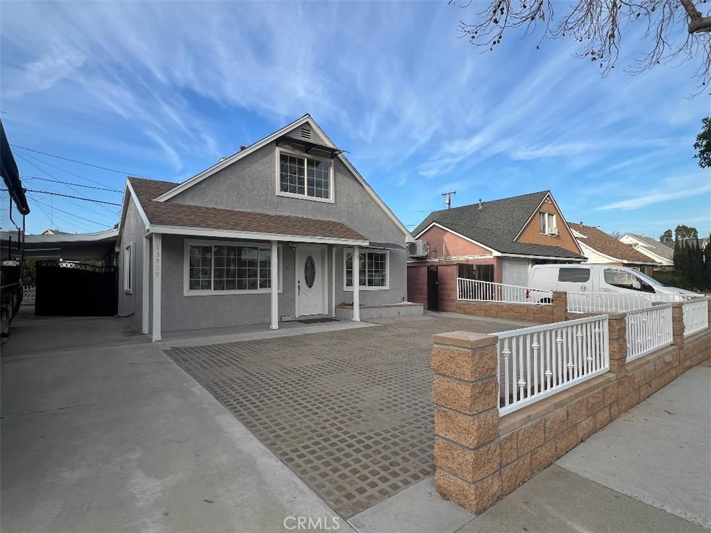 13809 Ratliffe Street, #A | Similar Property Thumbnail 2