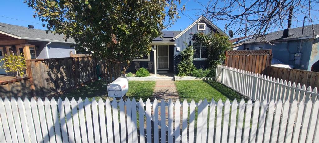 122 S Sunset Avenue | Similar Property Thumbnail