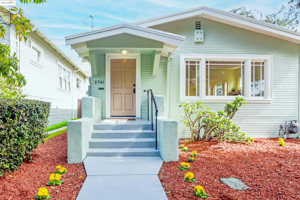 2741 Acton | Similar Property Thumbnail