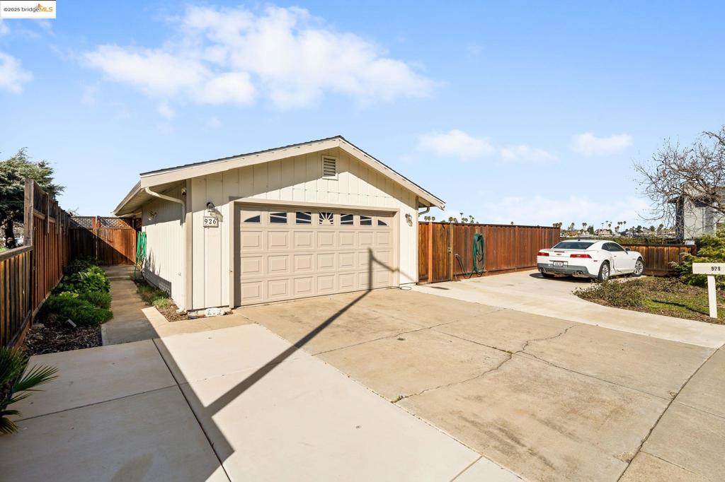 926 Lido Cir | Similar Property Thumbnail