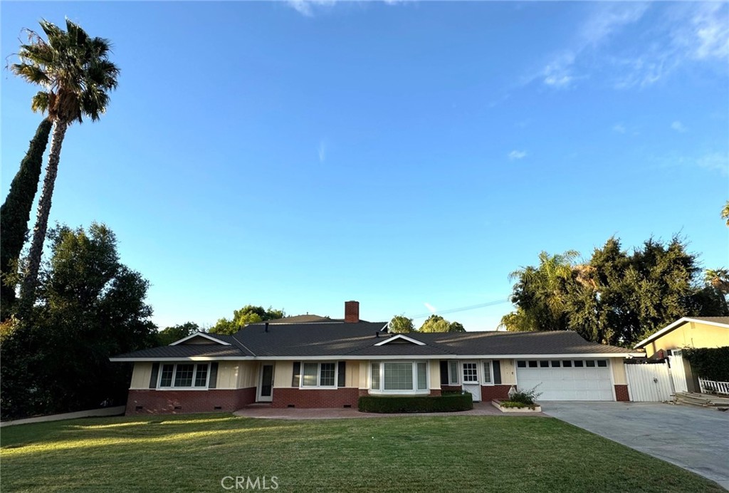 2545 Elsinore Road | Similar Property Thumbnail