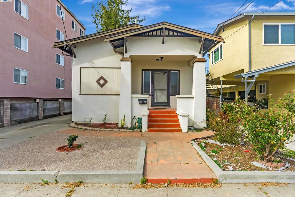 232 Chumalia St | Similar Property Thumbnail