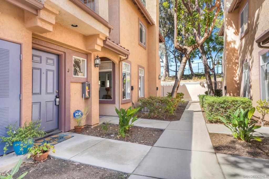 11372 Via Rancho San Diego , #J | Similar Property Thumbnail