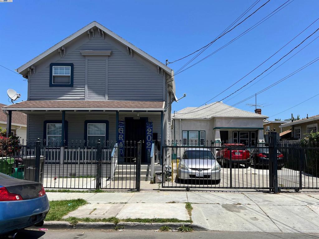 9526 Walnut St | Similar Property Thumbnail