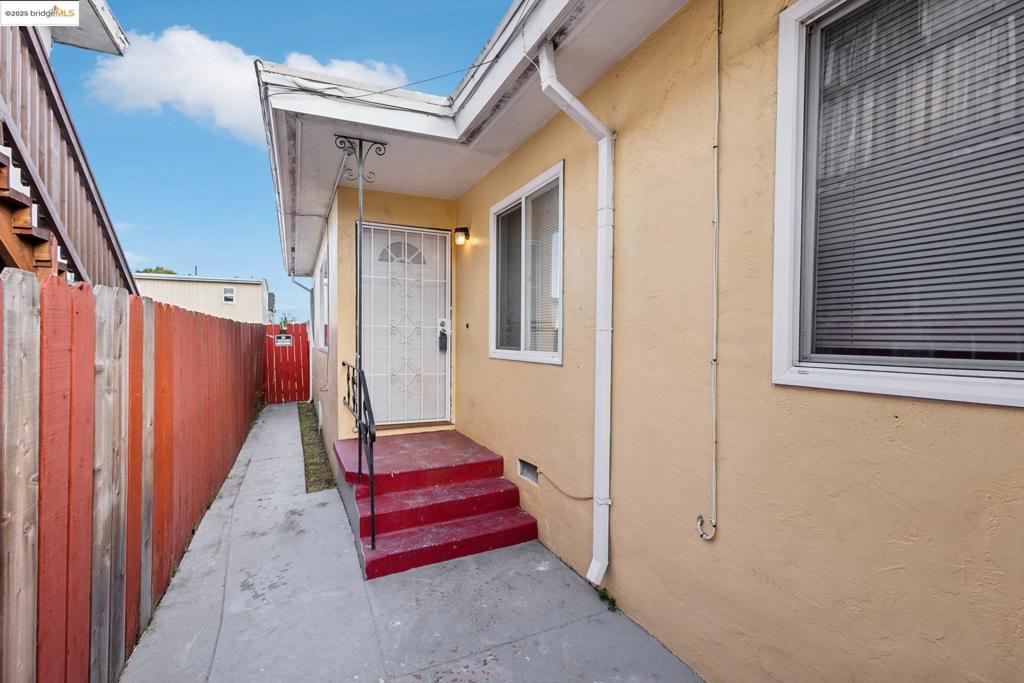 2051 85Th Ave | Similar Property Thumbnail