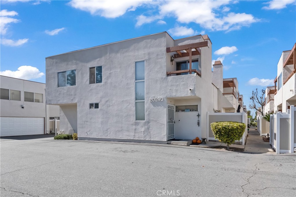 20290 E Arrow , #C | Similar Property Thumbnail
