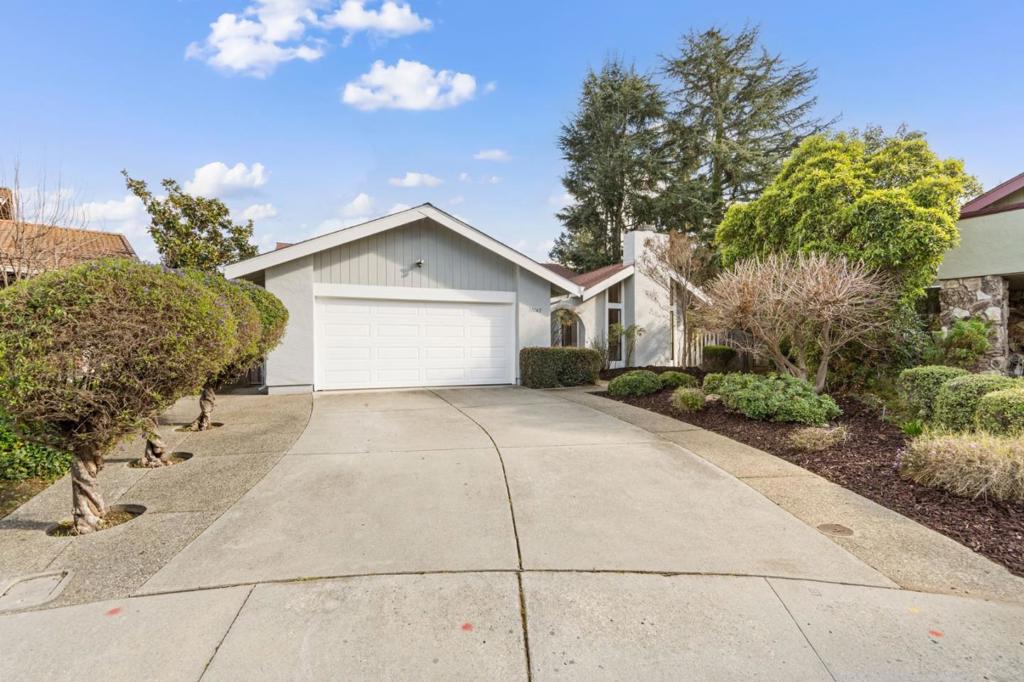 10142 Parlett Place | Similar Property Thumbnail 1