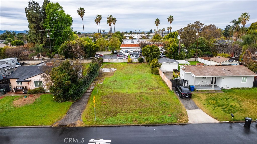 627 S Fenimore Avenue | Similar Property Thumbnail