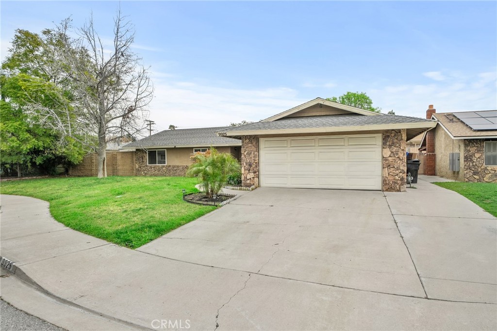 9925 Toyon Avenue | Similar Property Thumbnail