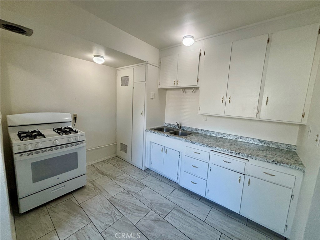 3575 Ottawa Avenue, #7 | Similar Property Thumbnail