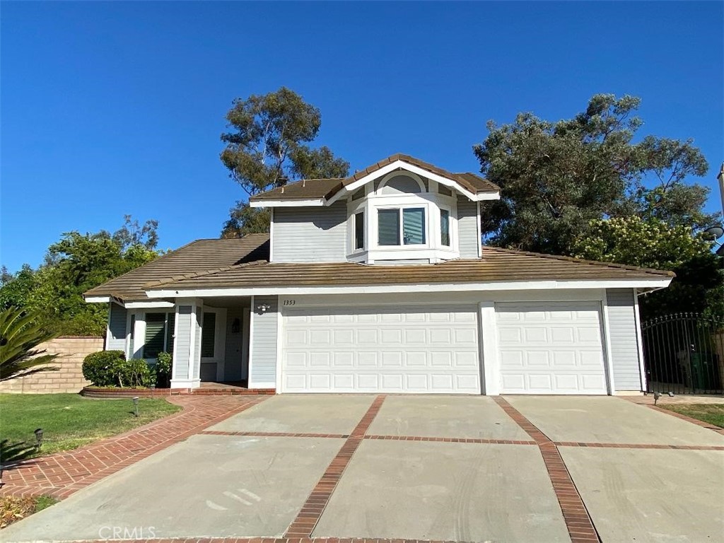 1353 Crestmont Drive | Similar Property Thumbnail