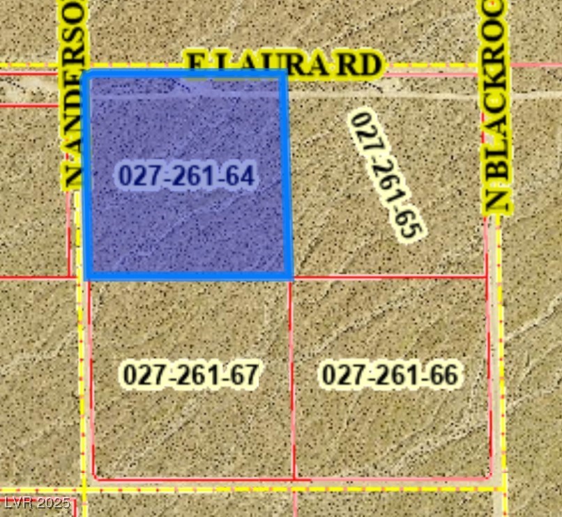 811 E Panther Way | Similar Property Thumbnail 6