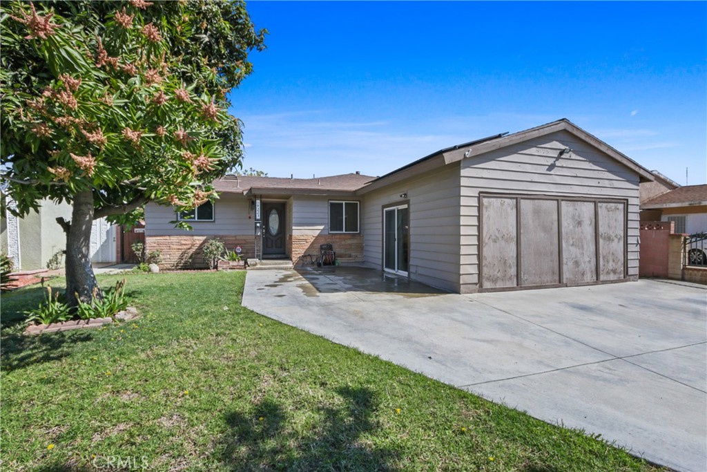 14223 E Shaver Street | Similar Property Thumbnail