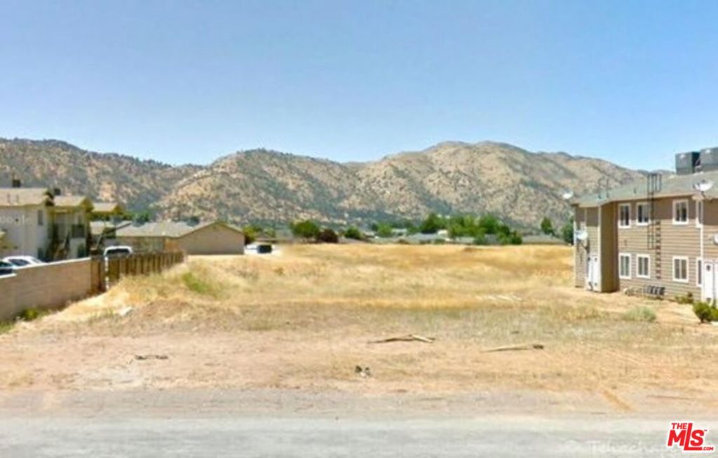 21633 Golden Star Boulevard | Similar Property Thumbnail