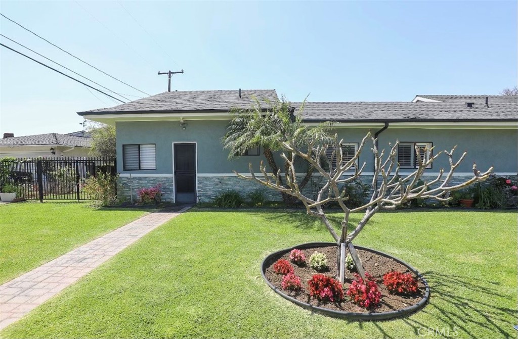 5302 Carley , #B | Similar Property Thumbnail