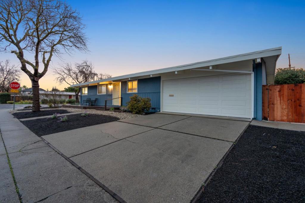 3758 Corina Way | Similar Property Thumbnail