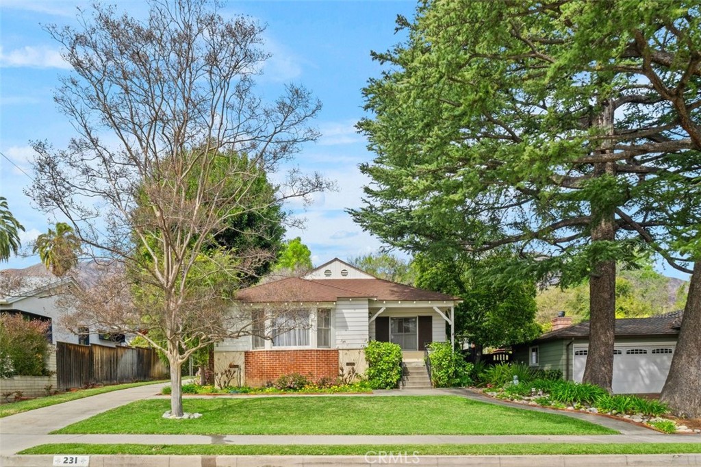 231 E Montecito Avenue | Similar Property Thumbnail