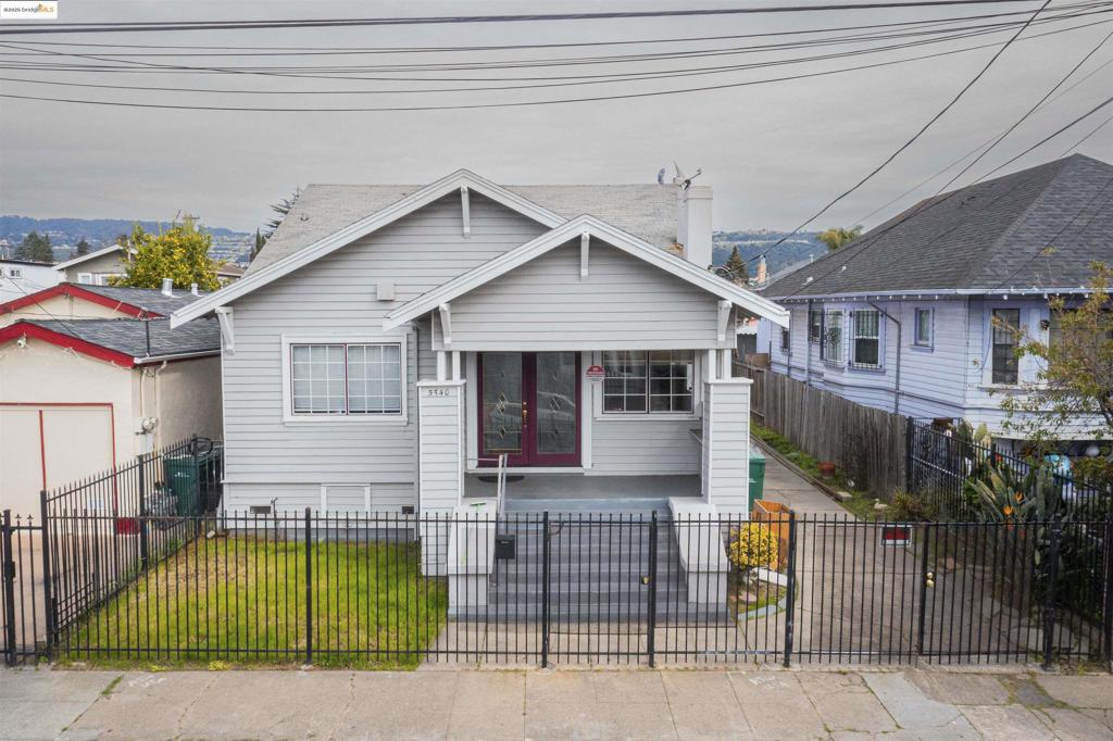 5540 E 17Th St | Similar Property Thumbnail