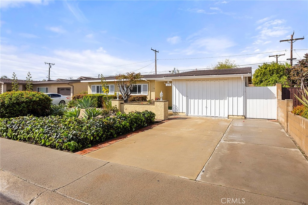 875 S Avocado St | Similar Property Thumbnail