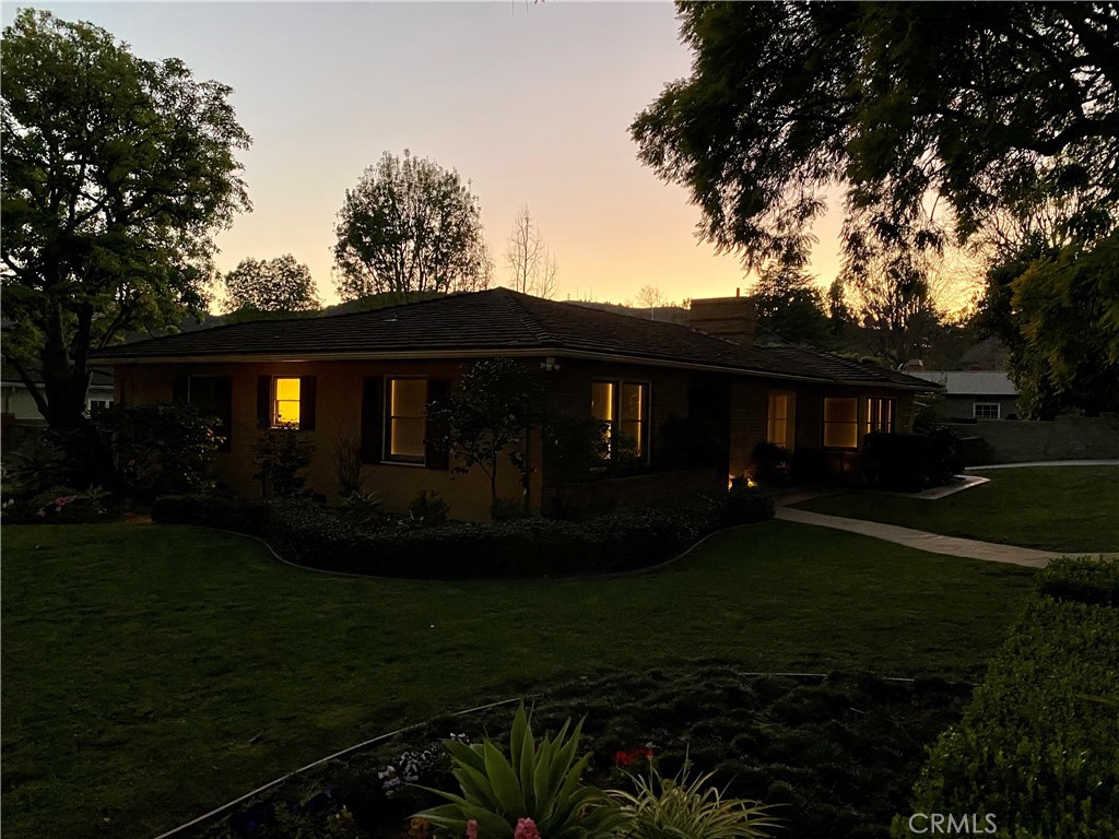 1565 Linda Vista Avenue | Similar Property Thumbnail