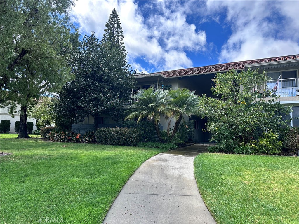 854 Ronda Mendoza , #B | Similar Property Thumbnail