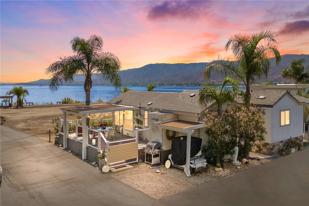 32000 Riverside , #J-8 | Similar Property Thumbnail