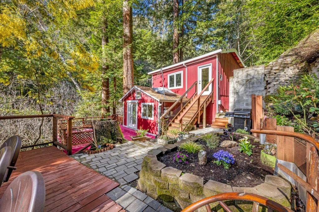 19495 Beardsley Road | Similar Property Thumbnail 2