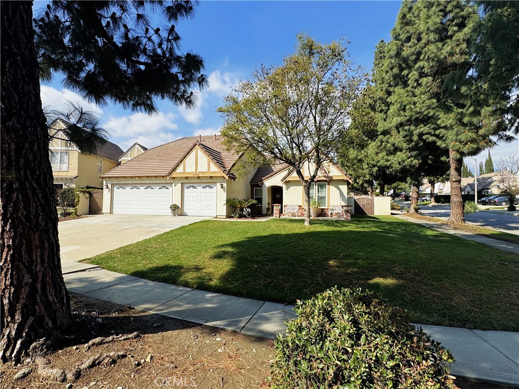 1571 Oakdale | Similar Property Thumbnail