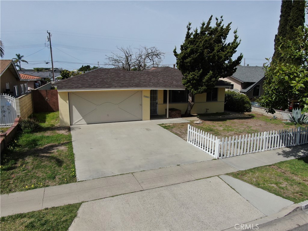 12821 Sungrove Street | Similar Property Thumbnail