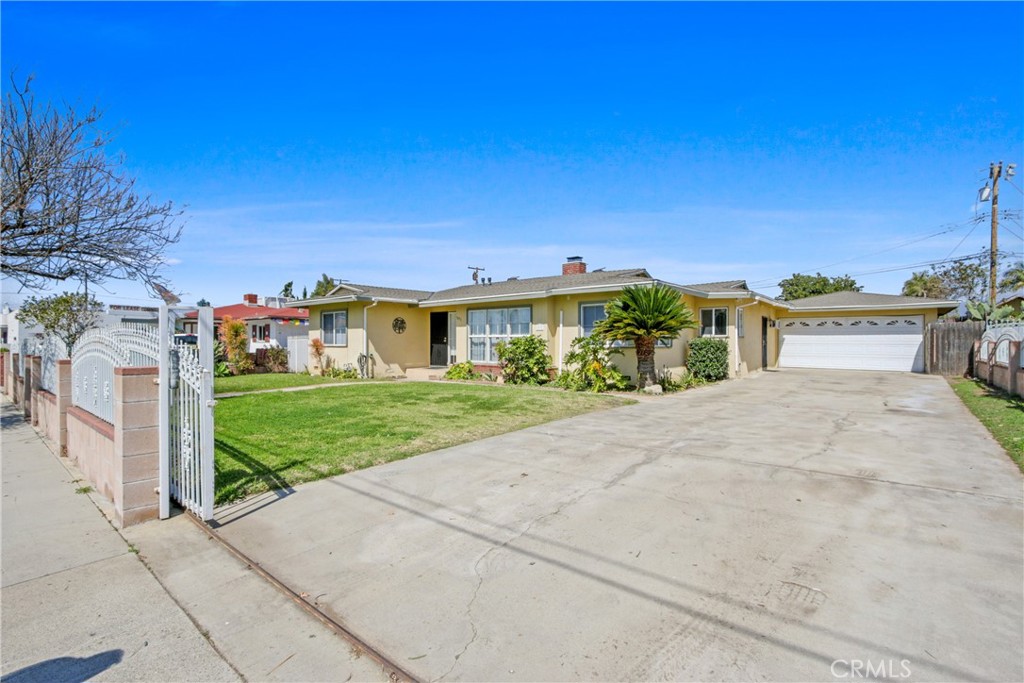 1831 E Rowland Avenue | Similar Property Thumbnail