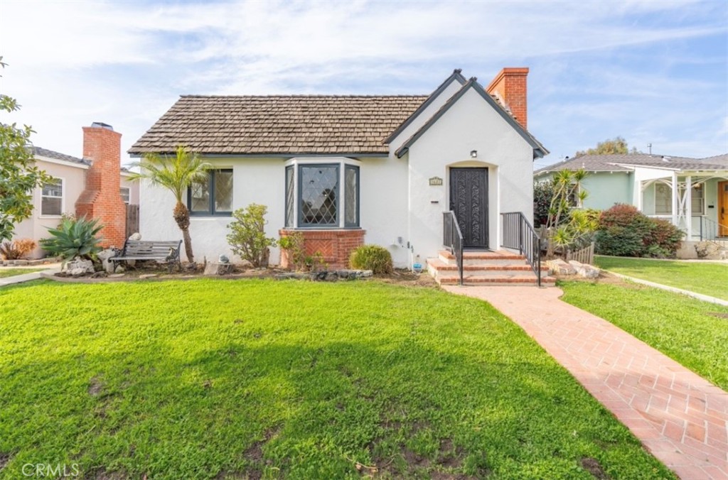 3627 Gardenia Avenue | Similar Property Thumbnail