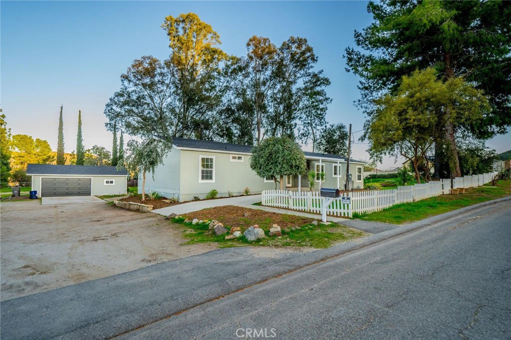 26740 Green Avenue | Similar Property Thumbnail