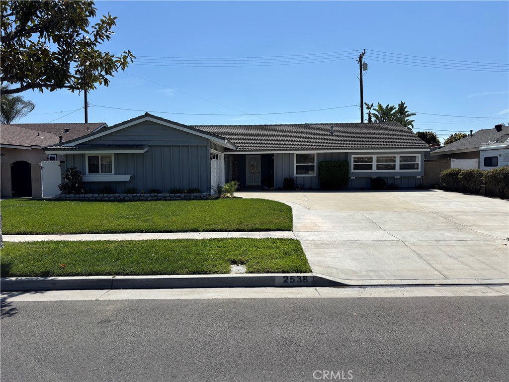 2538 E Lizbeth Avenue | Similar Property Thumbnail